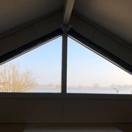 Bed And Breakfast De Biesbosch - In 'T Riet Drimmelen Kültér fotó